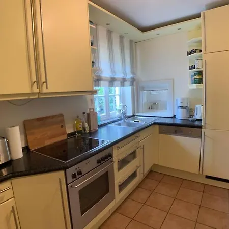 Lage! Charmantes 5 Geh-min V. Timmendorfer Strand